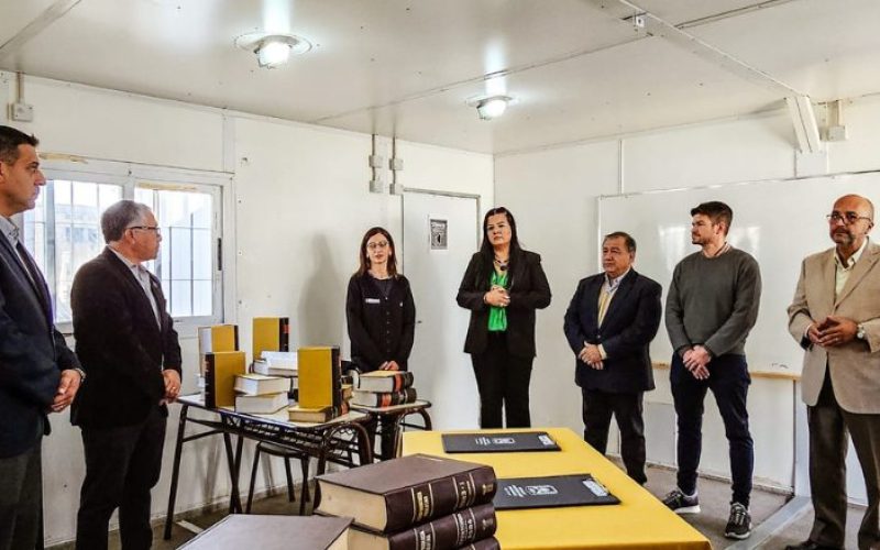 Compromiso con la educación: El Servicio Penitenciario recibió más de 200 libros por parte de Rivadavia