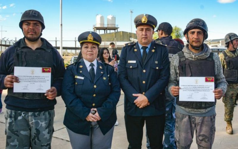 Efectivos penitenciarios concluyeron curso nacional de requisa en Mendoza