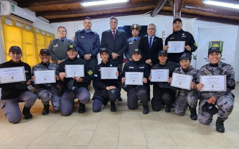 Efectivos penitenciarios culminaron el Curso de Operador Táctico K9