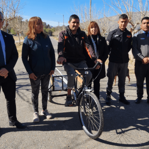 Solidaridad en Acción: El taller de Bicicletería donó un rodado adaptado a las necesidades de un sanjuanino.